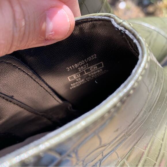 Zara Green Faux Leather Python Snake Print Heeled Booties - Picture 6 of 6